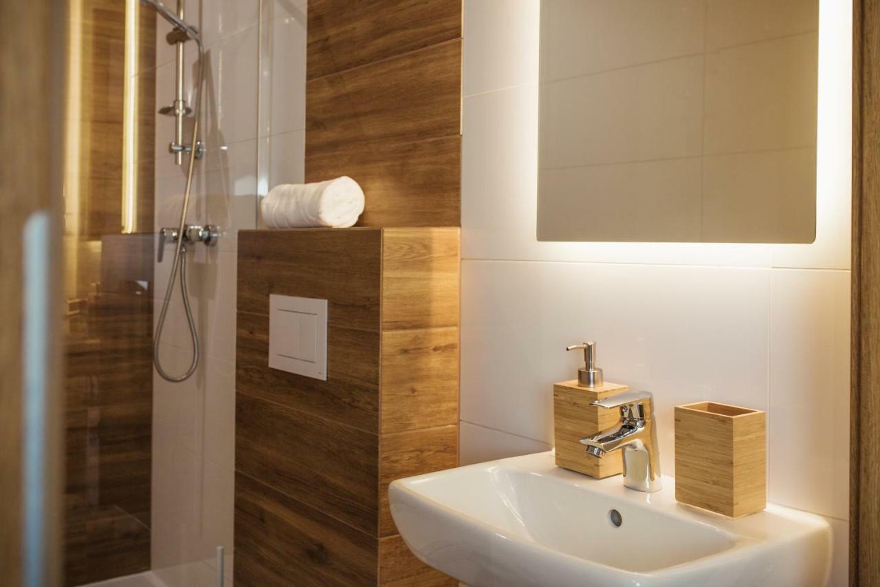 Apartamenty Szaron 250 M Do Kortow Tenisowych I Bulwarow Wislanych - Dream Apart Устрон Екстериор снимка
